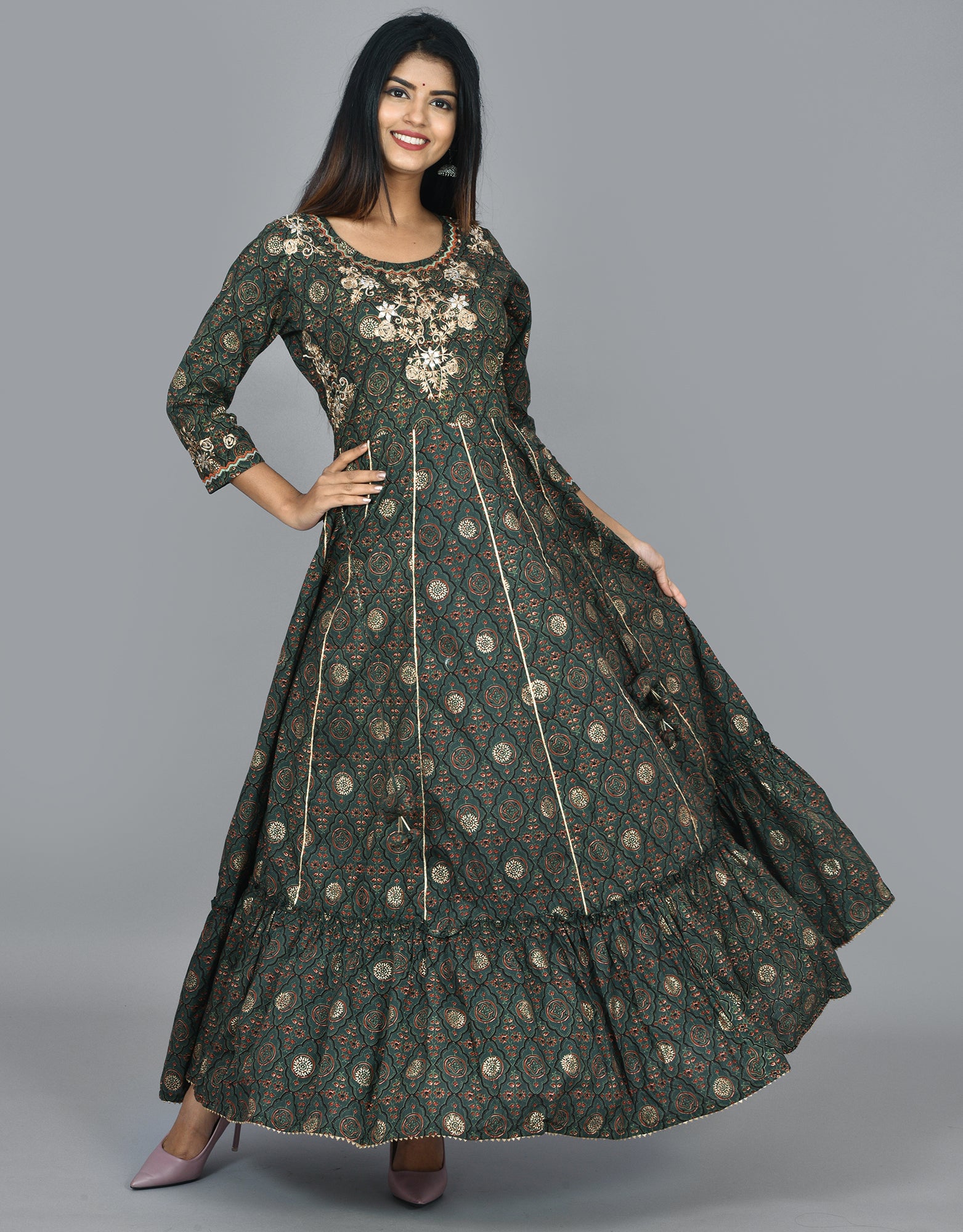Kaajh Women's Green Zari Embroidery Anarkali Kurta - Distacart