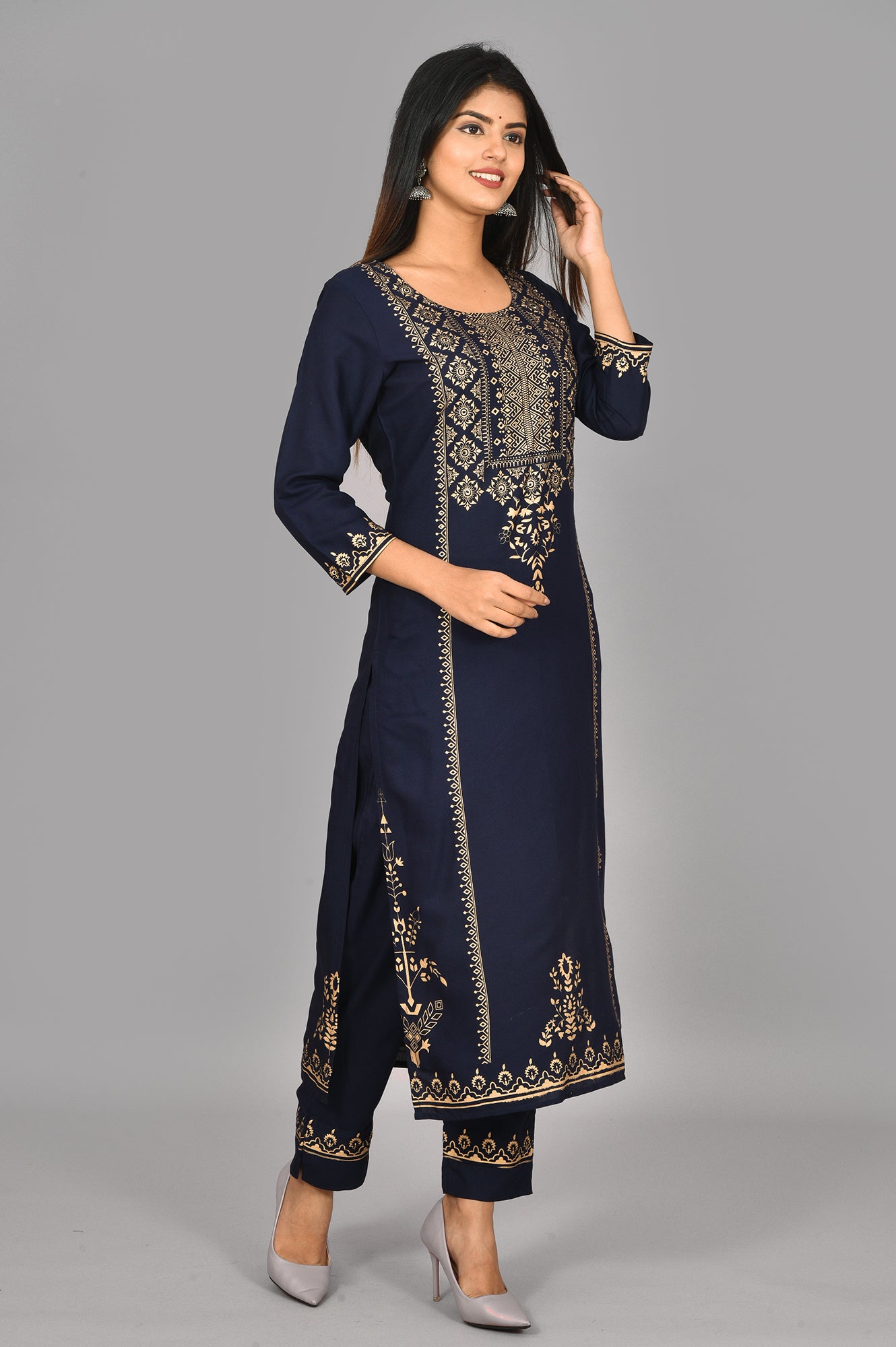 Kaajh Blue Gold Printed Kurta Pant Set For Women - Distacart