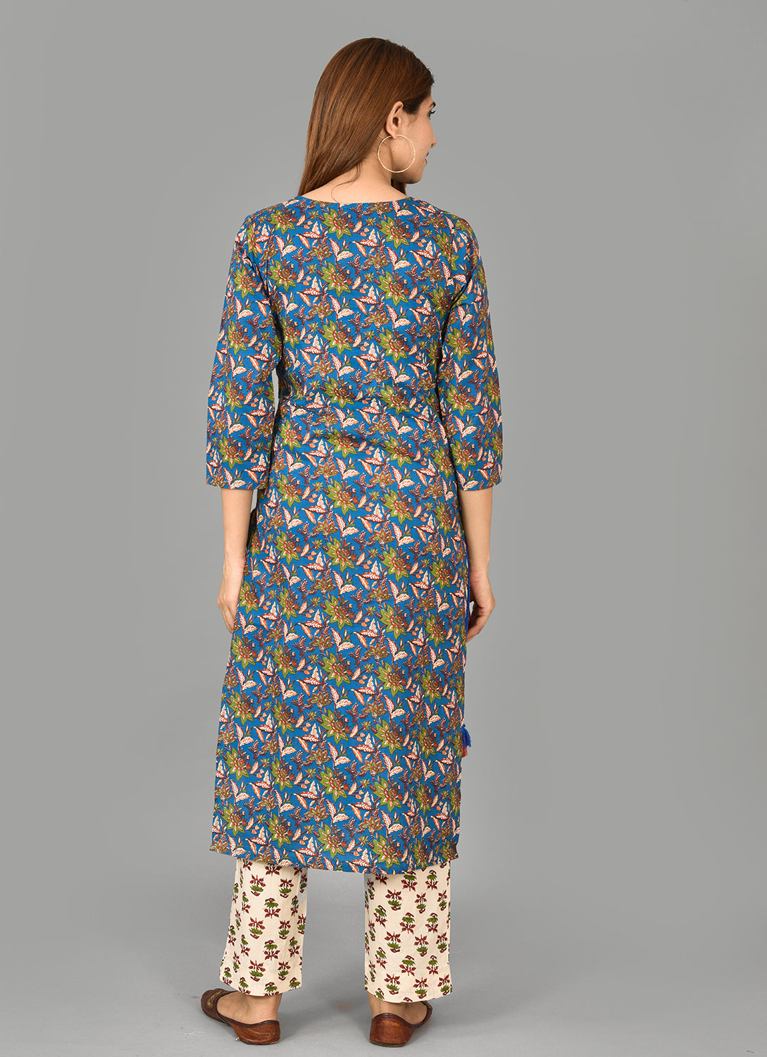 Kaajh Blue Floral Print Cotton Suit Set For Women - Distacart