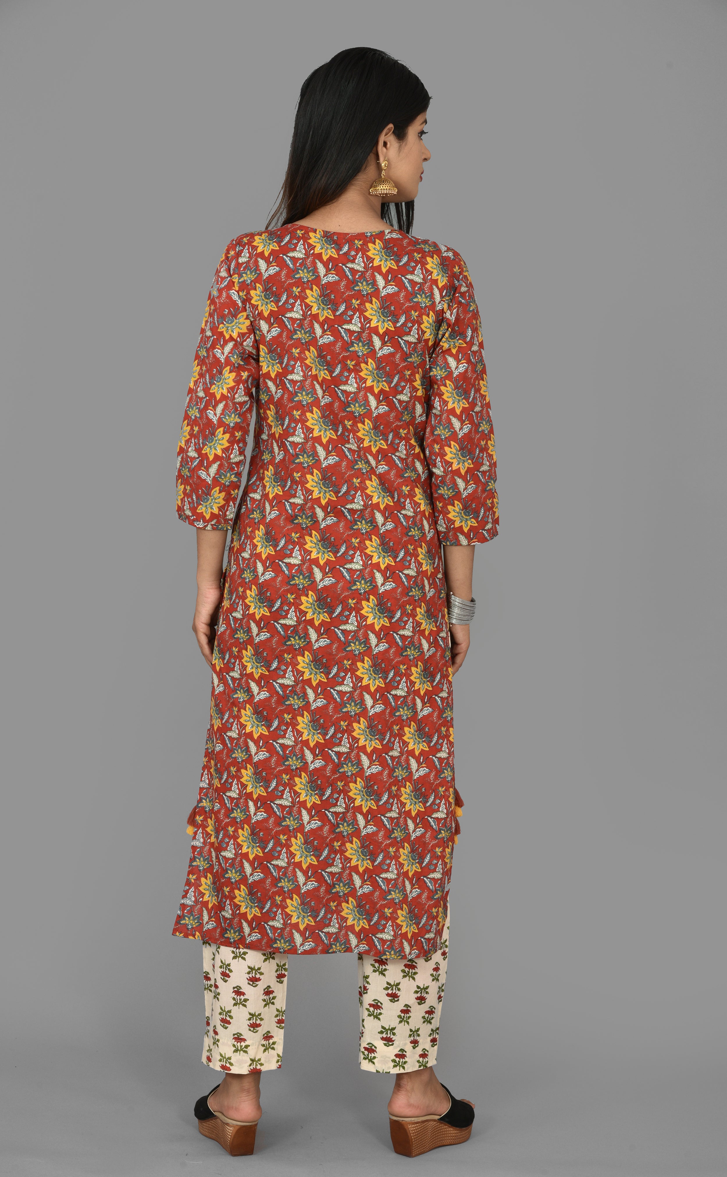 Kaajh Women's Red Floral Print Cotton Suit Set - Distacart