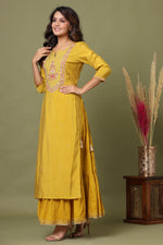 Thumbnail for Kaajh Women's Yellow Embroidery Chanderi Ethnic Kurta - Distacart