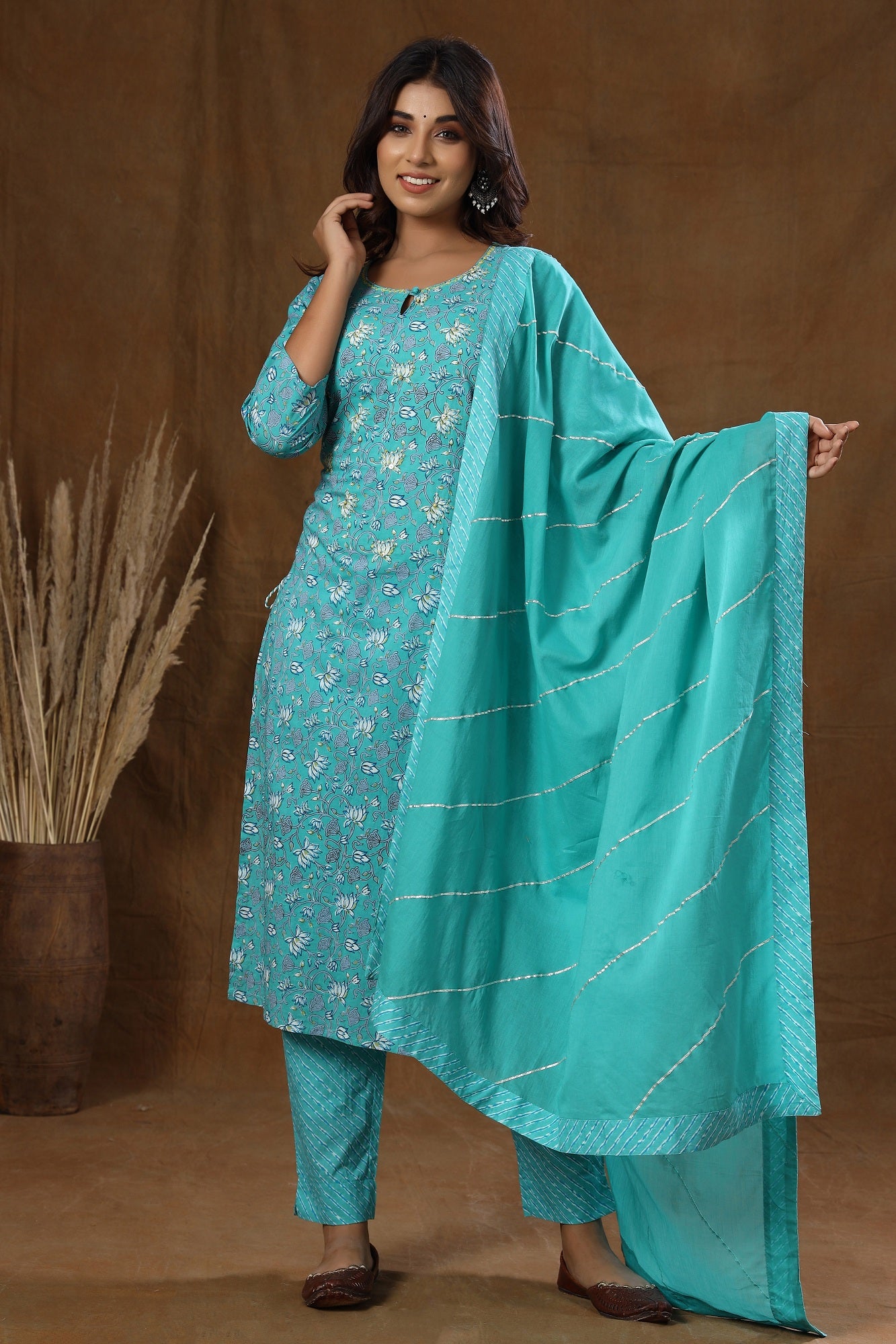 Kaajh Green Floral Print Suit Set For Women - Distacart