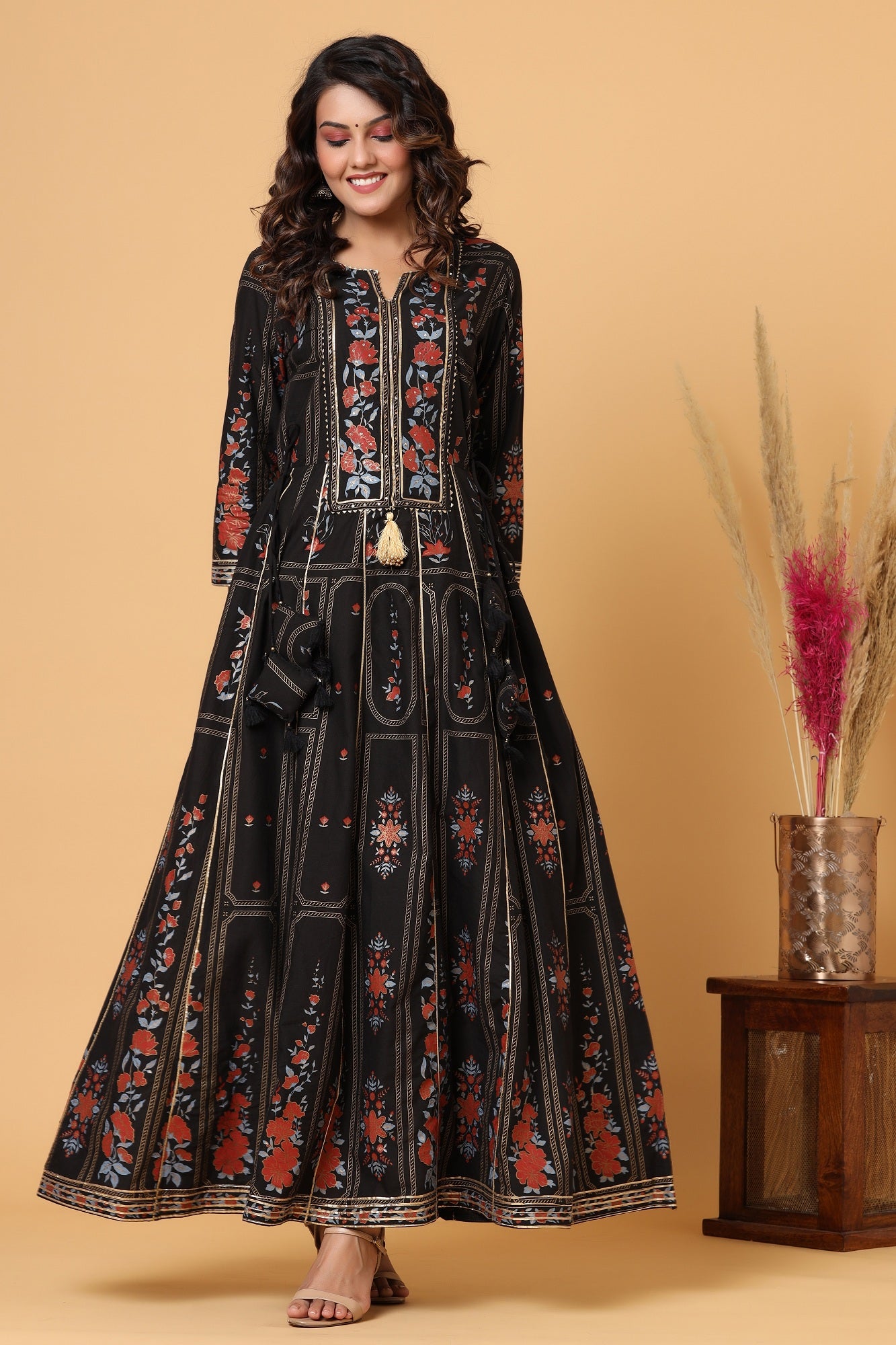 Kaajh Women's Black Embellishment Printed Anarkali Kurta - Distacart