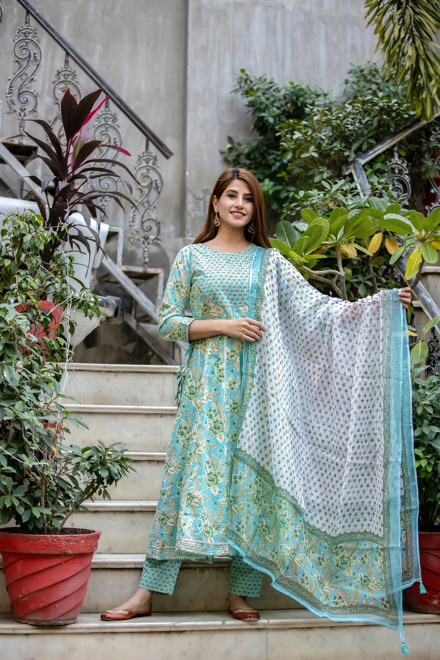 Kaajh Women's Green Mirror Embellished Anarkali Suit Set - Distacart