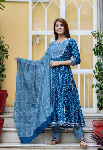 Kaajh Women's Blue Mirror Embellished Anarkali Suit Set - Distacart