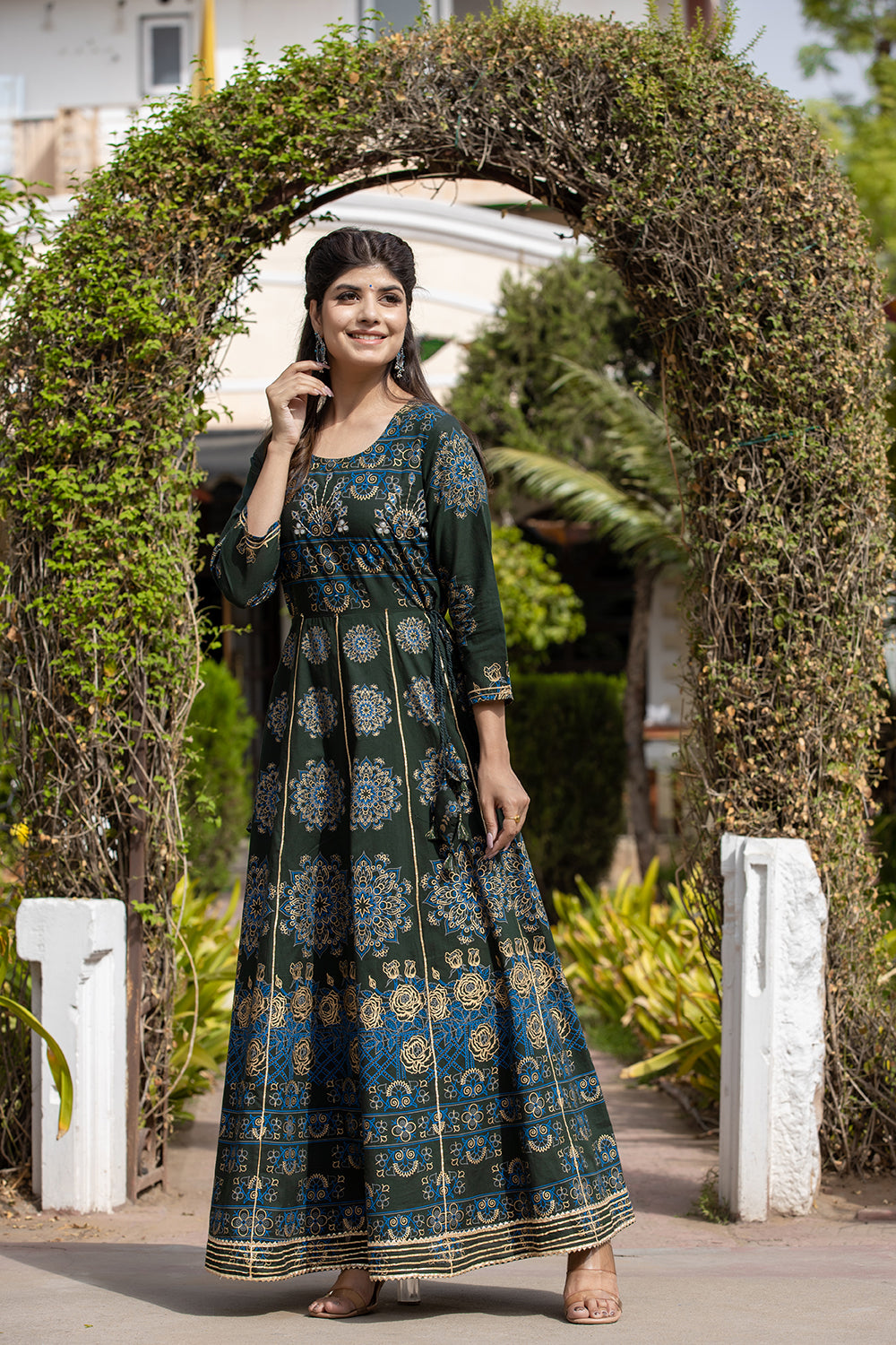 Kaajh Women's Green Gold Printed Ethnic Gown - Distacart