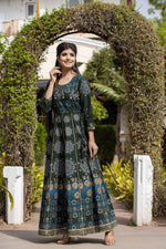 Thumbnail for Kaajh Women's Green Gold Printed Ethnic Gown - Distacart