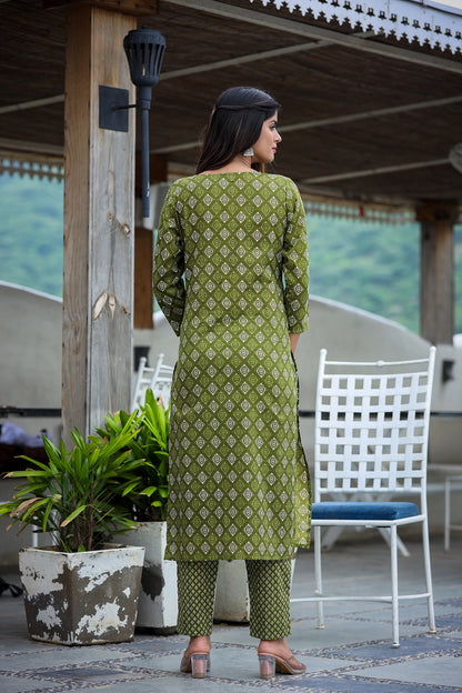 Kaajh Women's Green Printed Kurta Pant Set - Distacart