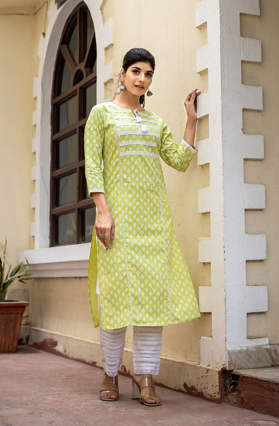 Kaajh Women's Green Pastel Printed Cotton Casual Kurta - Distacart