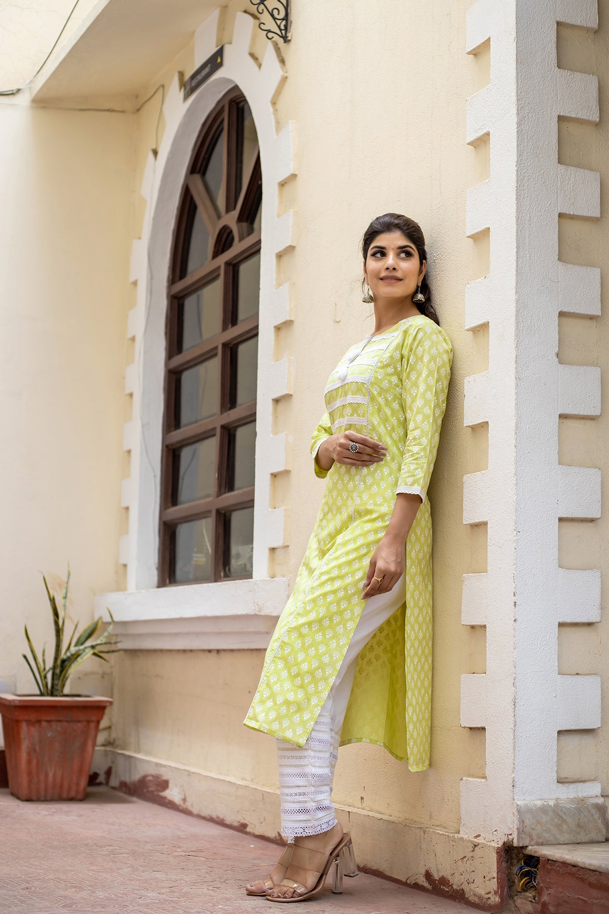Kaajh Women's Green Pastel Printed Cotton Casual Kurta - Distacart