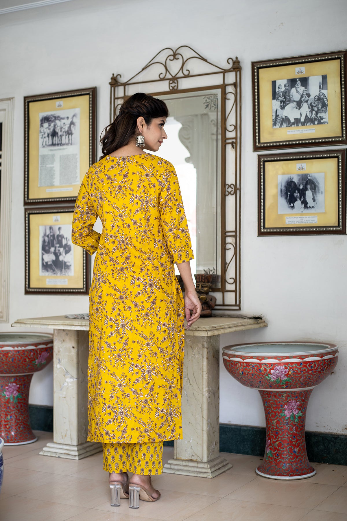 Kaajh Women's Yellow Floral Print Kurta Pant Set - Distacart