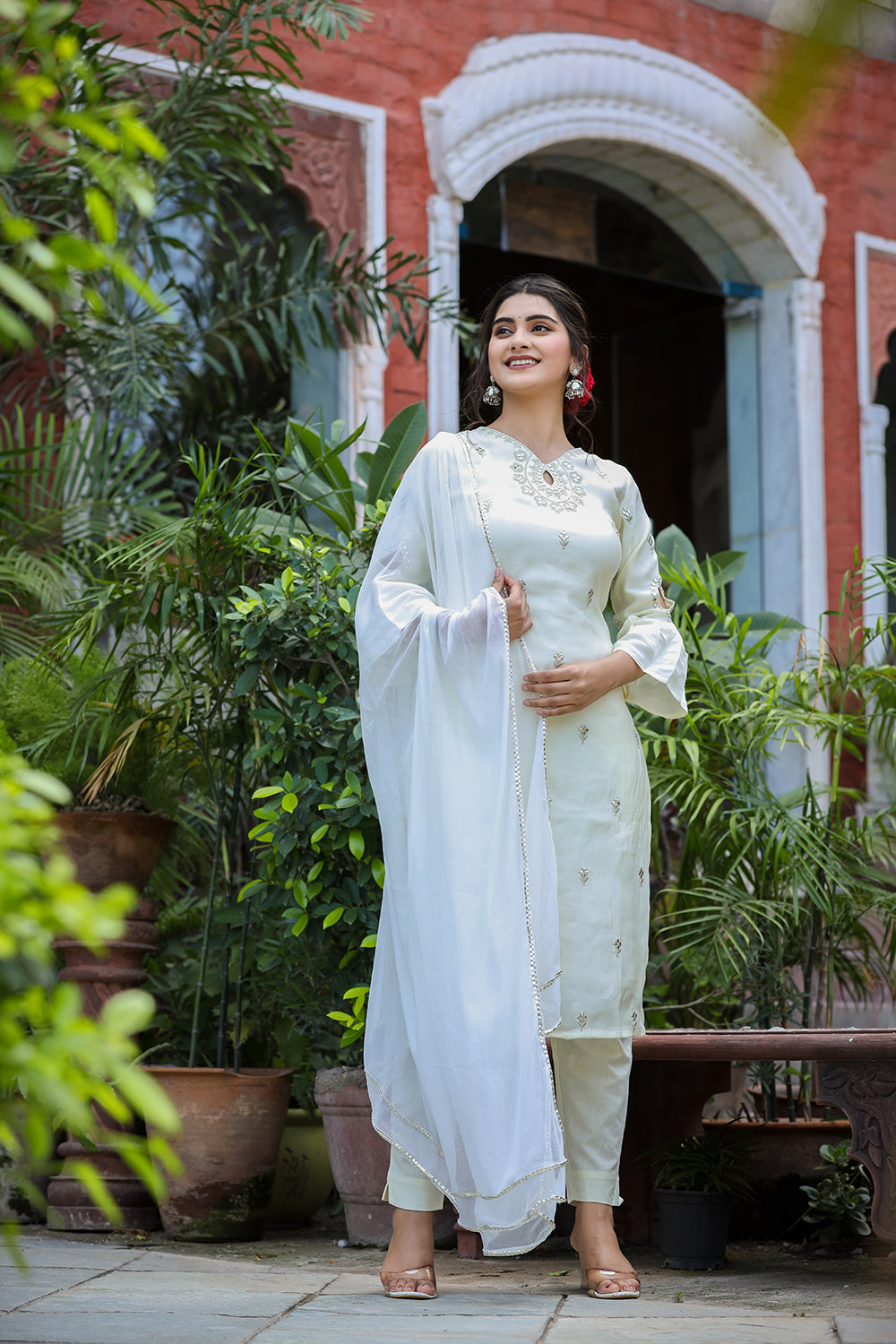 Wonderful White Colored Partywear Salwar Suit | Pakistani suits, Pakistani  dress design, Pakistani dresses