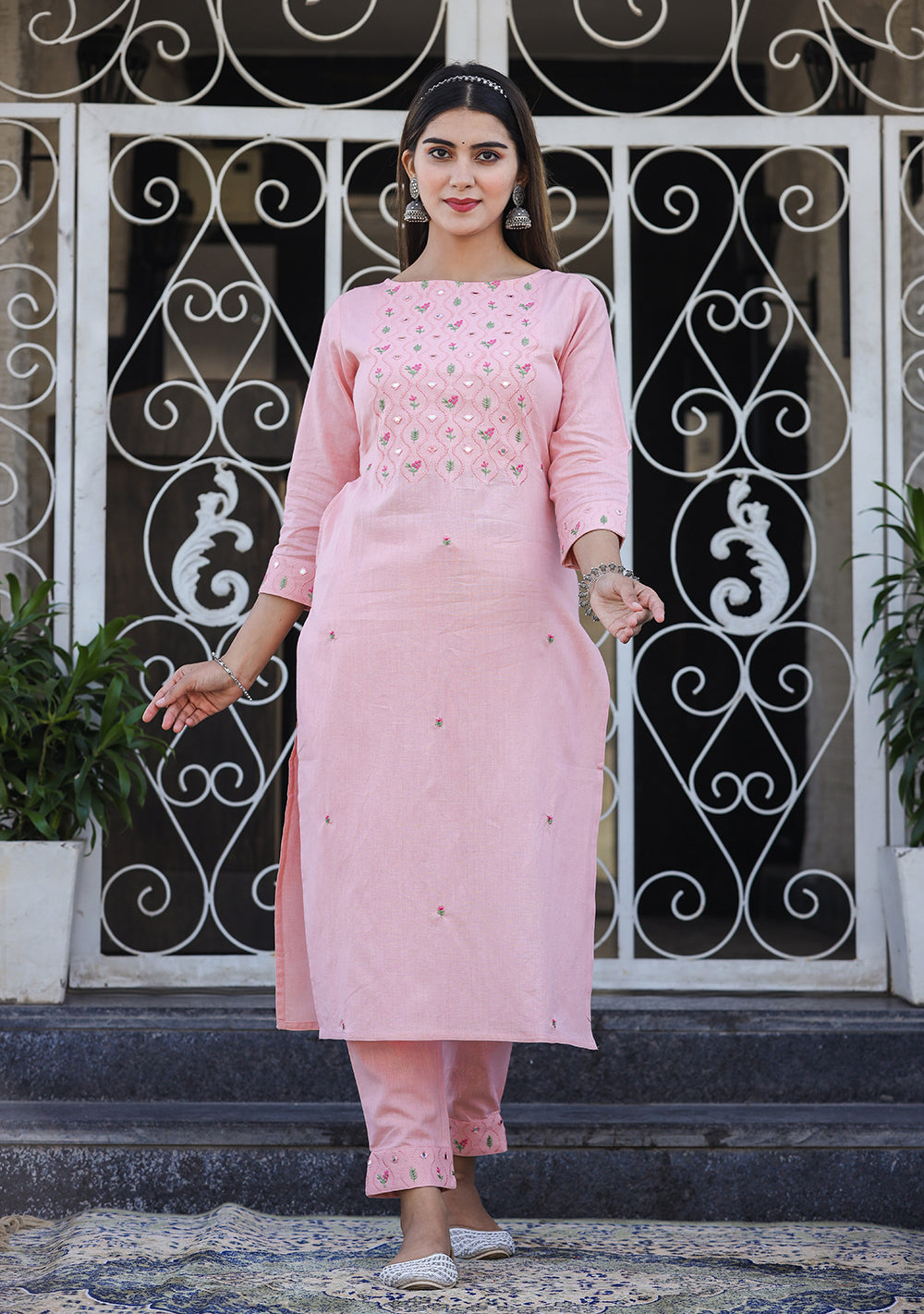 Kaajh Women's Peach Embroidered Cotton Kurta Pant Set - Distacart