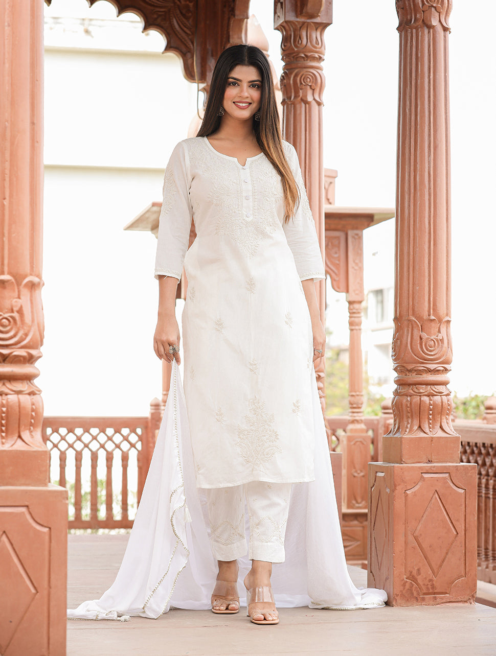 Kaajh Women s Off White Lucknow Chikankari Cotton Kurta Set With Dupatta