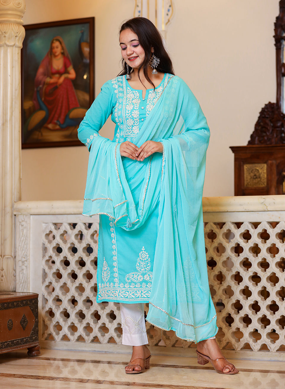 Kaajh Women's Turquoise Hand Embroidered Lucknow Chikankari Kurta Set With Dupatta - Distacart