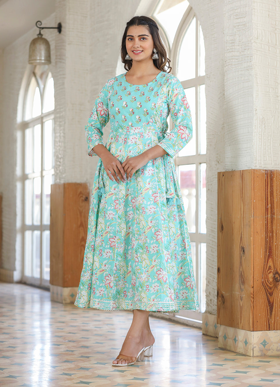 Kaajh Green Embroidered Cotton A-Line Kurta - Distacart