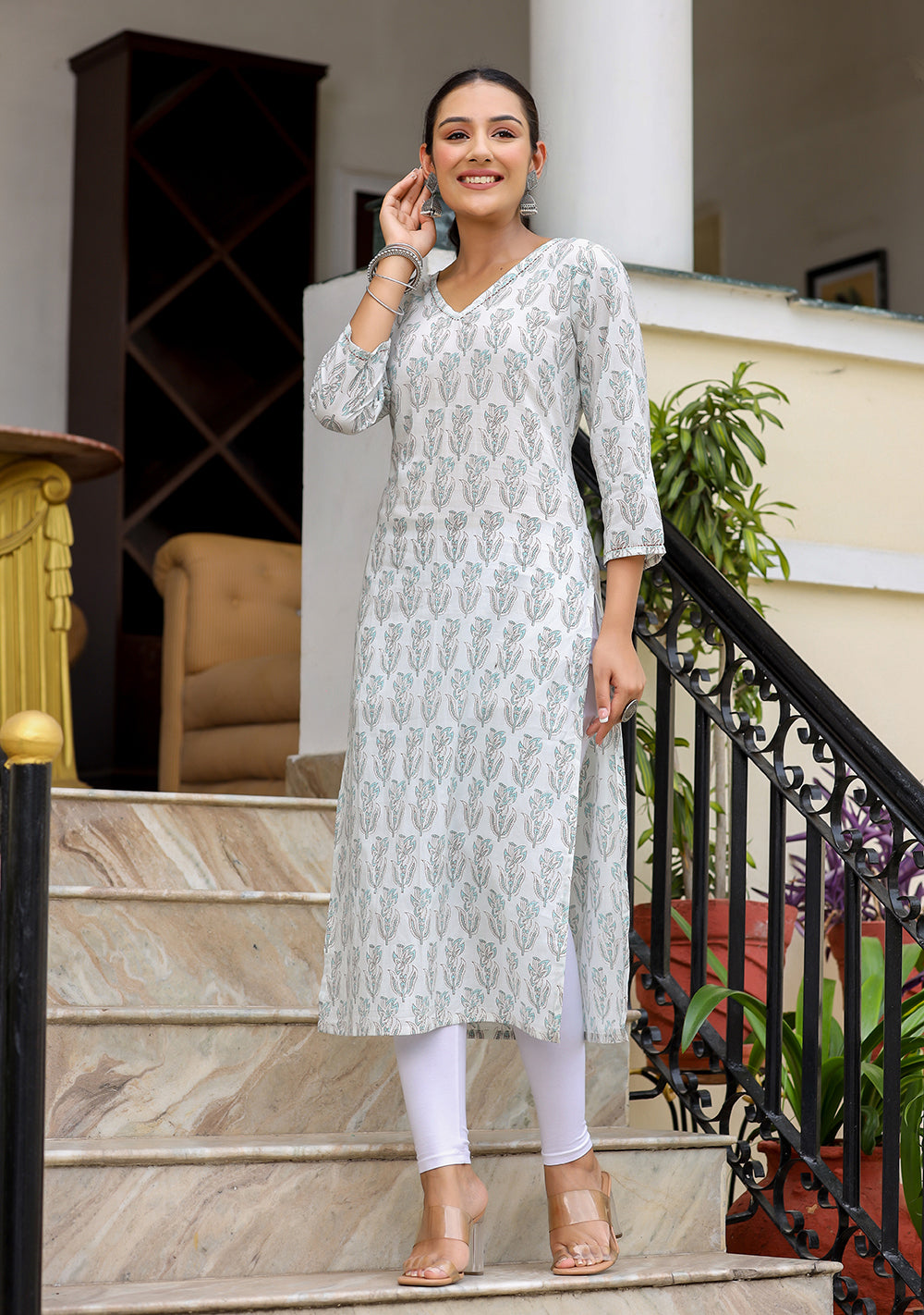 Kaajh Women's White Floral Print Cotton Casual Kurta - Distacart