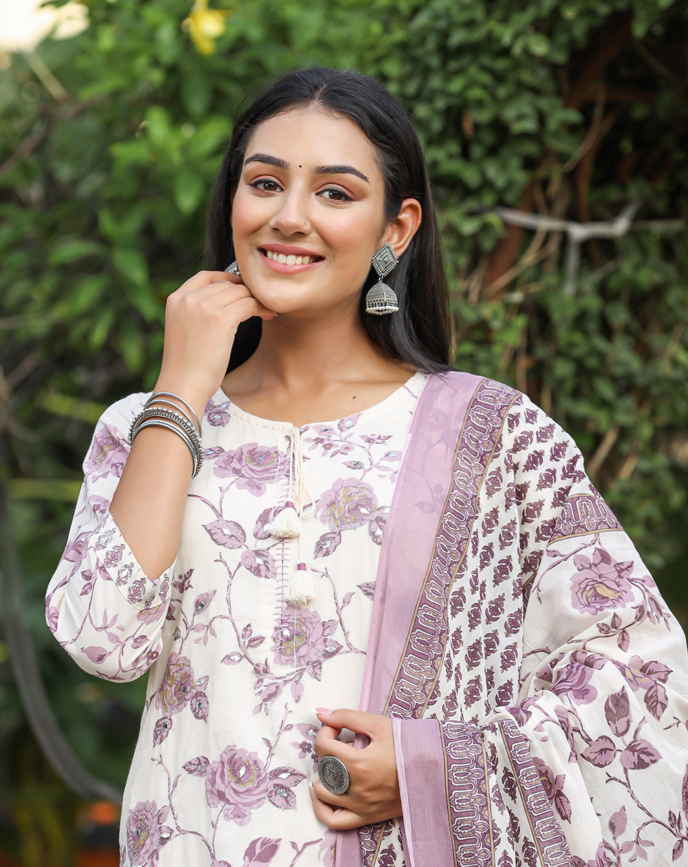Kaajh Women's Light Purple Floral Print Cotton Kurta Pant Set With Dupatta - Distacart