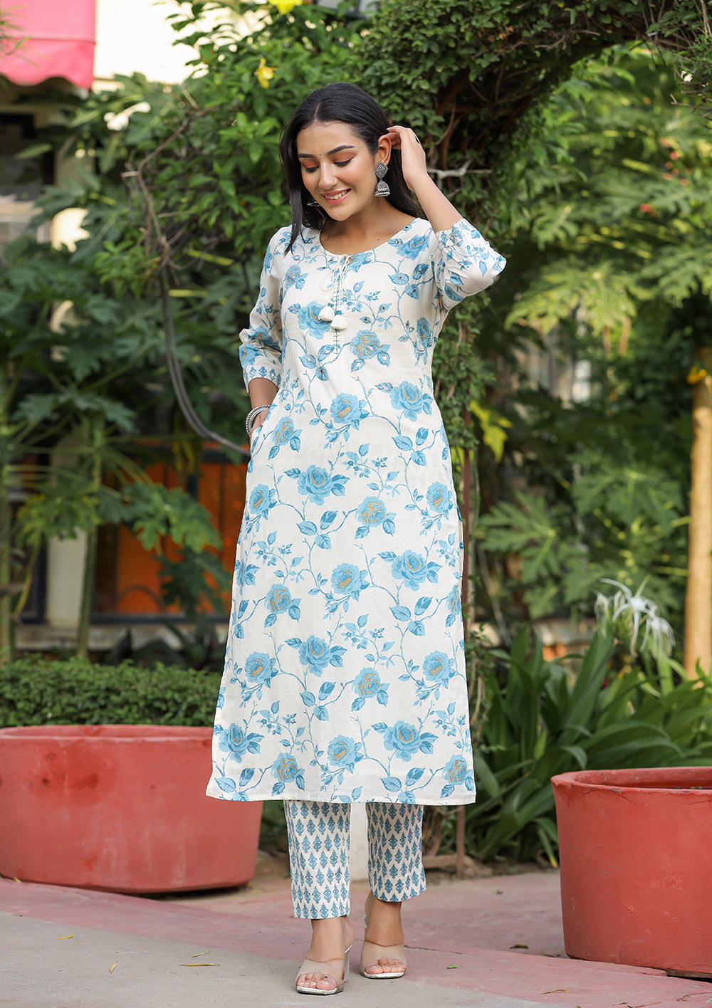 Kaajh Women's Sky Blue Floral Print Cotton Kurta Pant Set With Dupatta - Distacart