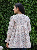 Thumbnail for Kaajh Women's White Printed Cotton Top - Distacart