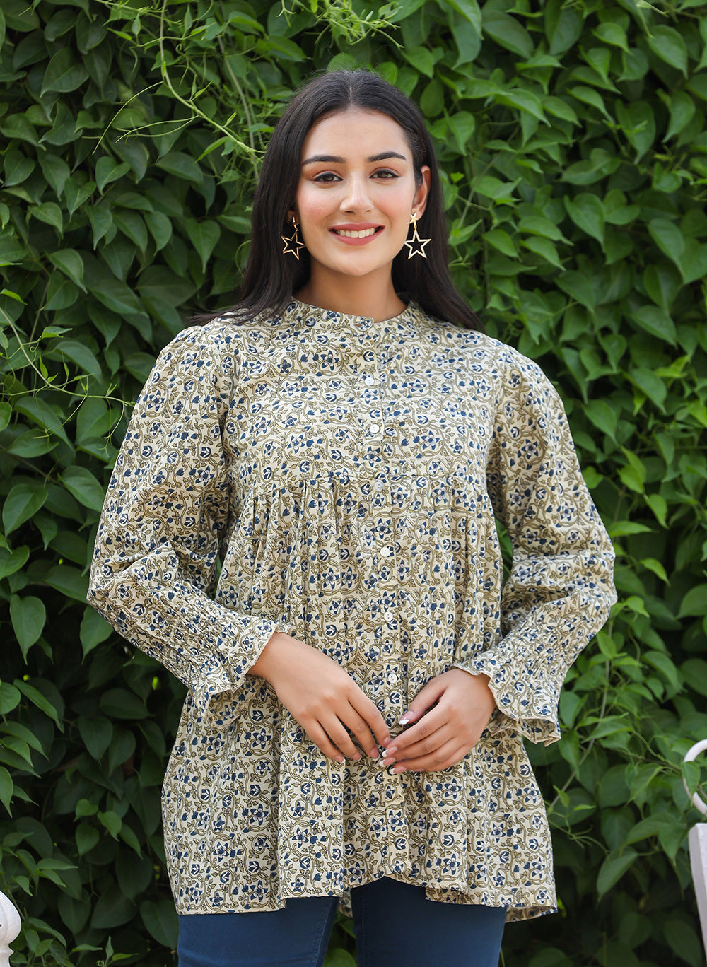 Kaajh Women's Green Printed Cotton Top - Distacart