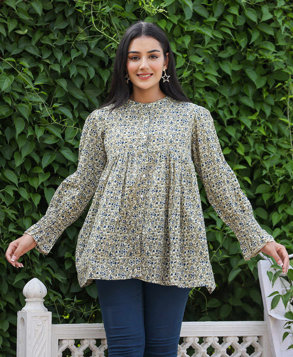 Kaajh Women's Green Printed Cotton Top - Distacart