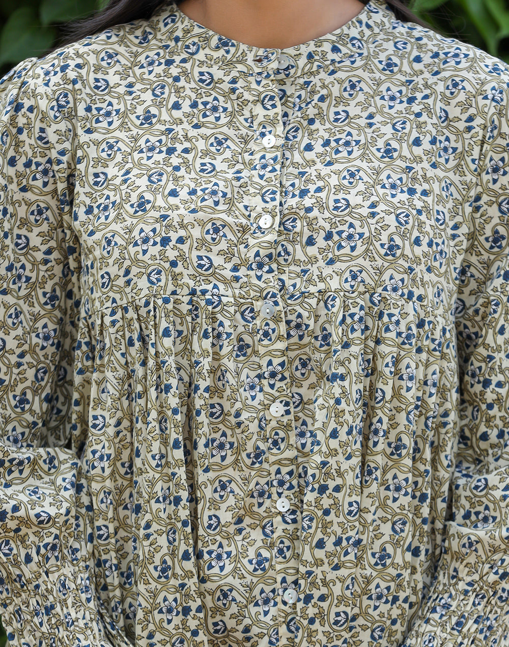 Kaajh Women's Green Printed Cotton Top - Distacart