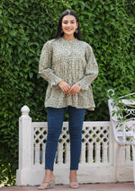 Thumbnail for Kaajh Women's Green Printed Cotton Top - Distacart