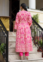 Thumbnail for Kaajh Women's Pink Floral Print Cotton Kurta Set - Distacart