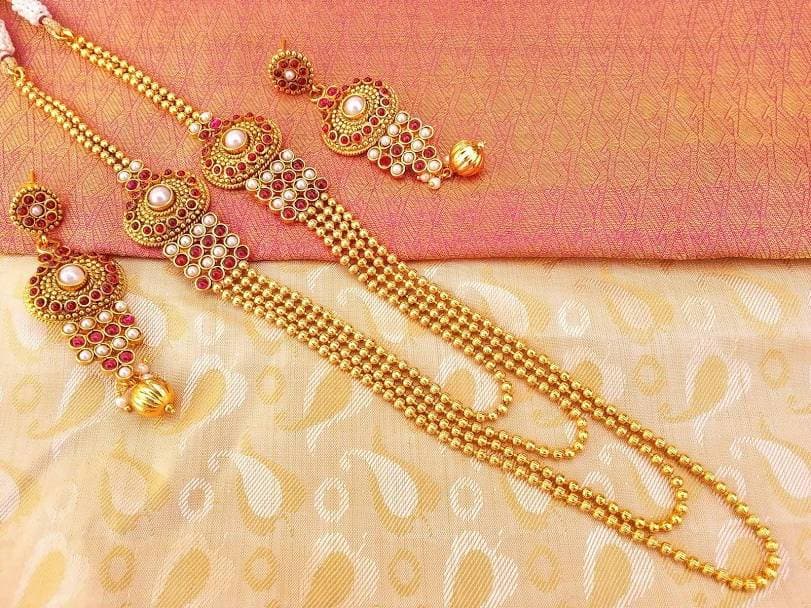 Pink & White kemp layer necklace set