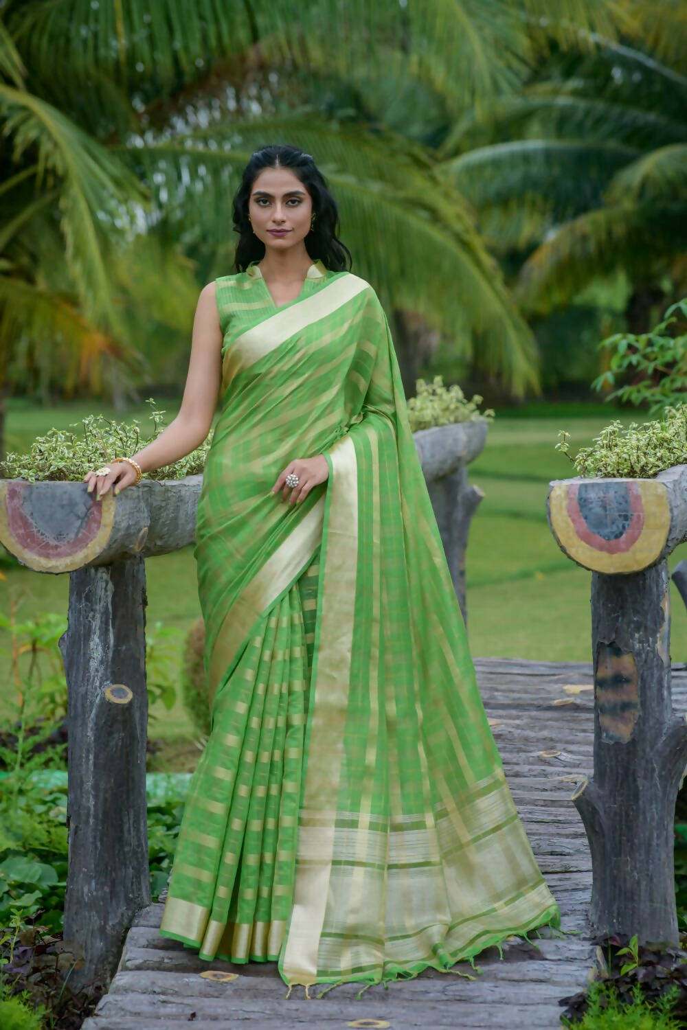 Vishnu Weaves Women's Green Organza Silk Zari Woven Saree with Blouse - Distacart