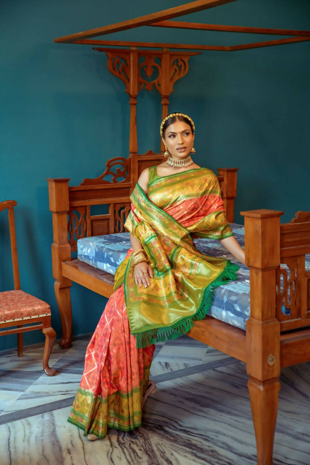 Vishnu Weaves Women's Gajri Patola Banarasi Silk Meenakari Zari Woven Saree with Blouse - Distacart