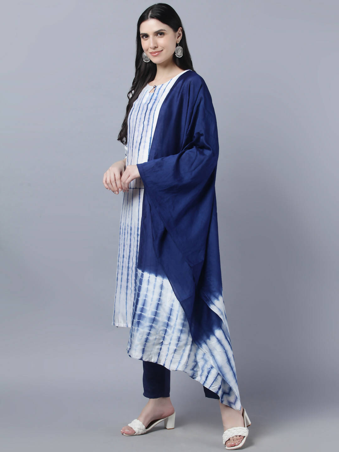 Myshka Women White Blue Tie Dyed Kurta Trousers With Dupatta Set - Distacart