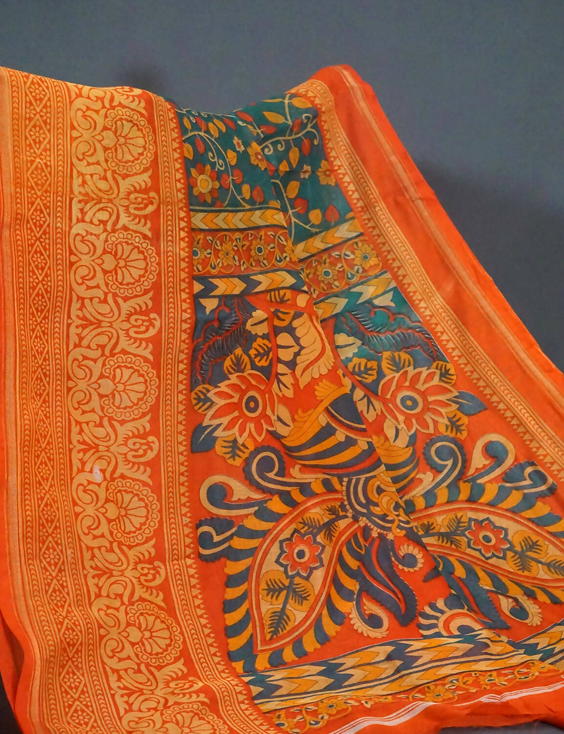 Shades Of Rama Green Kalamkaari Design Semi Chanderi Saree With Contrast Blouse By Gayathri Reddy Designer Studio - Distacart