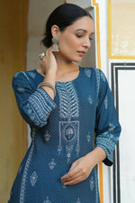 Thumbnail for Juniper Women's Blue Rayon Staple Printed Straight Kurta - Distacart