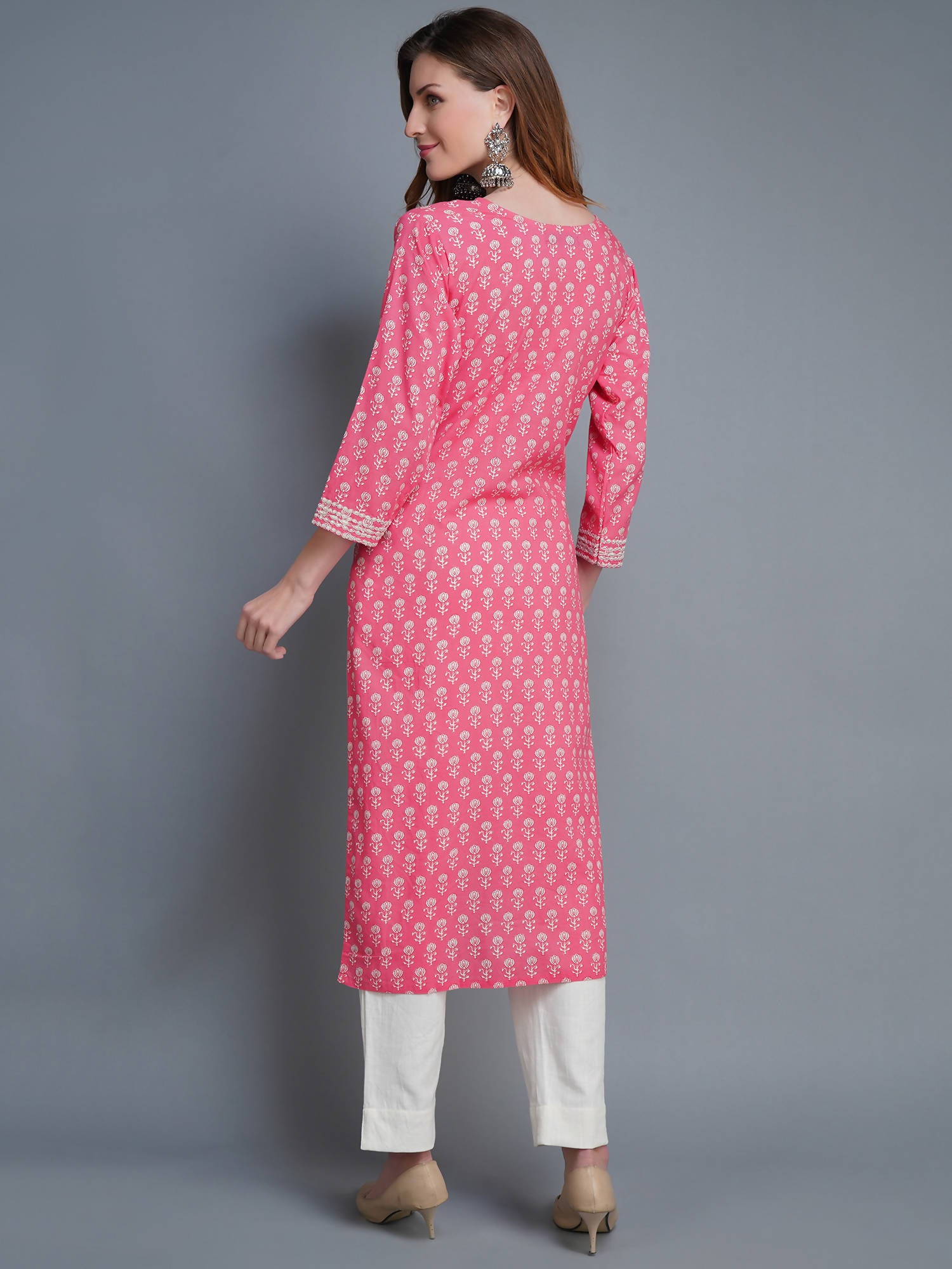 Shehnaai Pink Colour Cotton Kurta With Floral Motifs