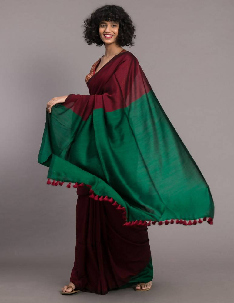 Suta Maroon Green Colourblocked Cotton Blend Saree - Distacart