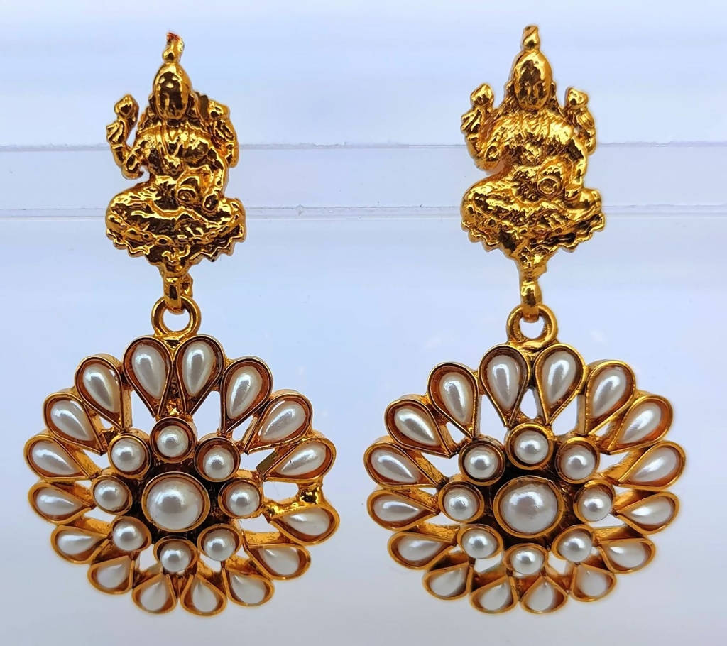 White kemp laxmi Earrings - Distacart