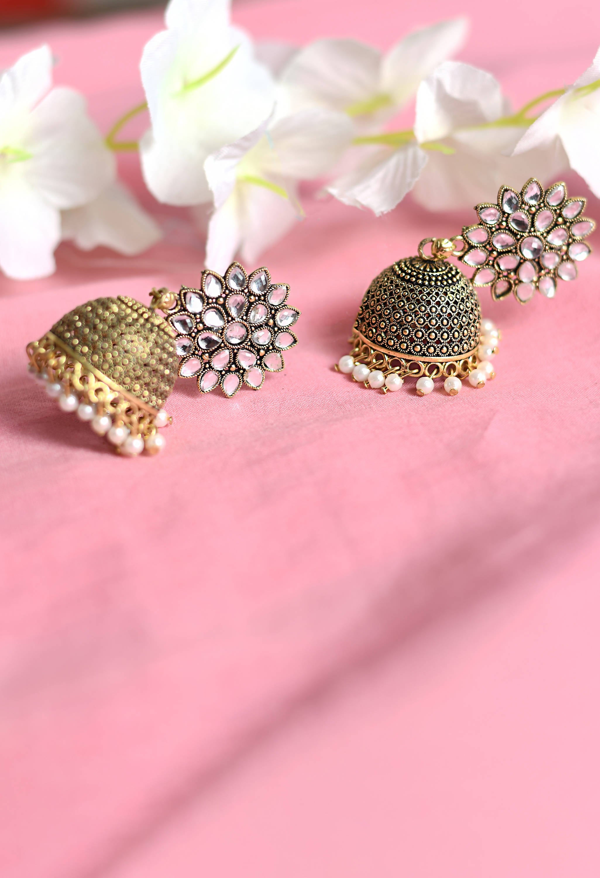 Mominos Fashion Johar Kamal Beautiful Kundan Work Jhumka With White Beads - Distacart