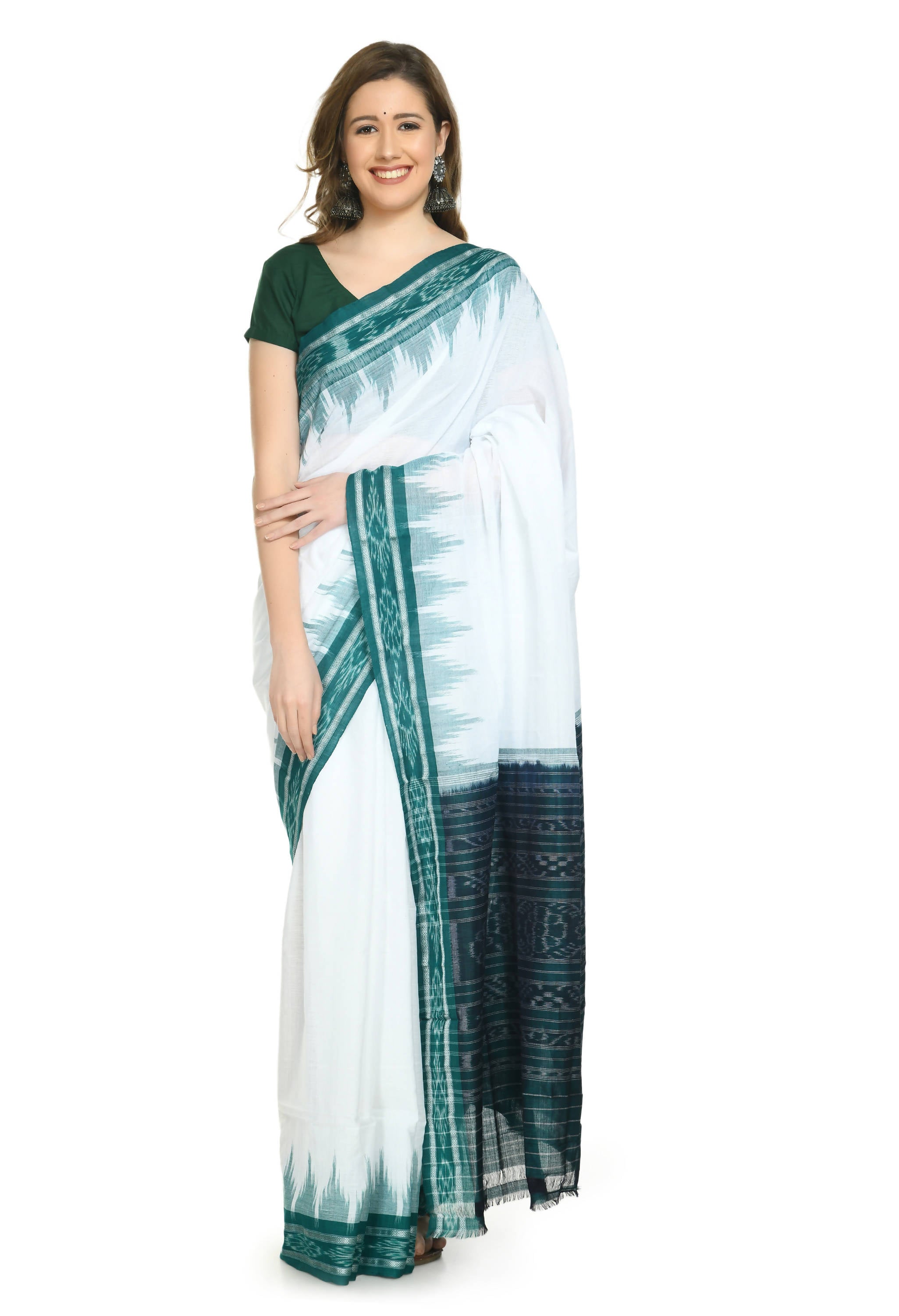 Vamika Sambalpuri Ikat Cotton Plane Kunbha White & Green Saree - Distacart