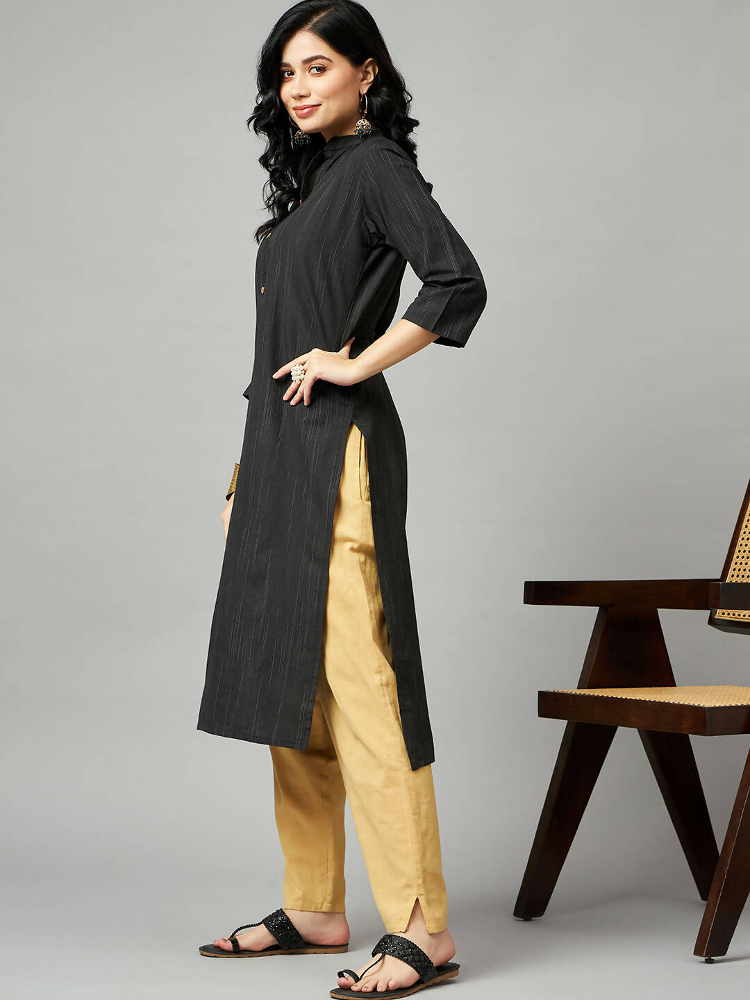 Black Chanderi Silk Texture Straight Kurta - Sabella - Distacart