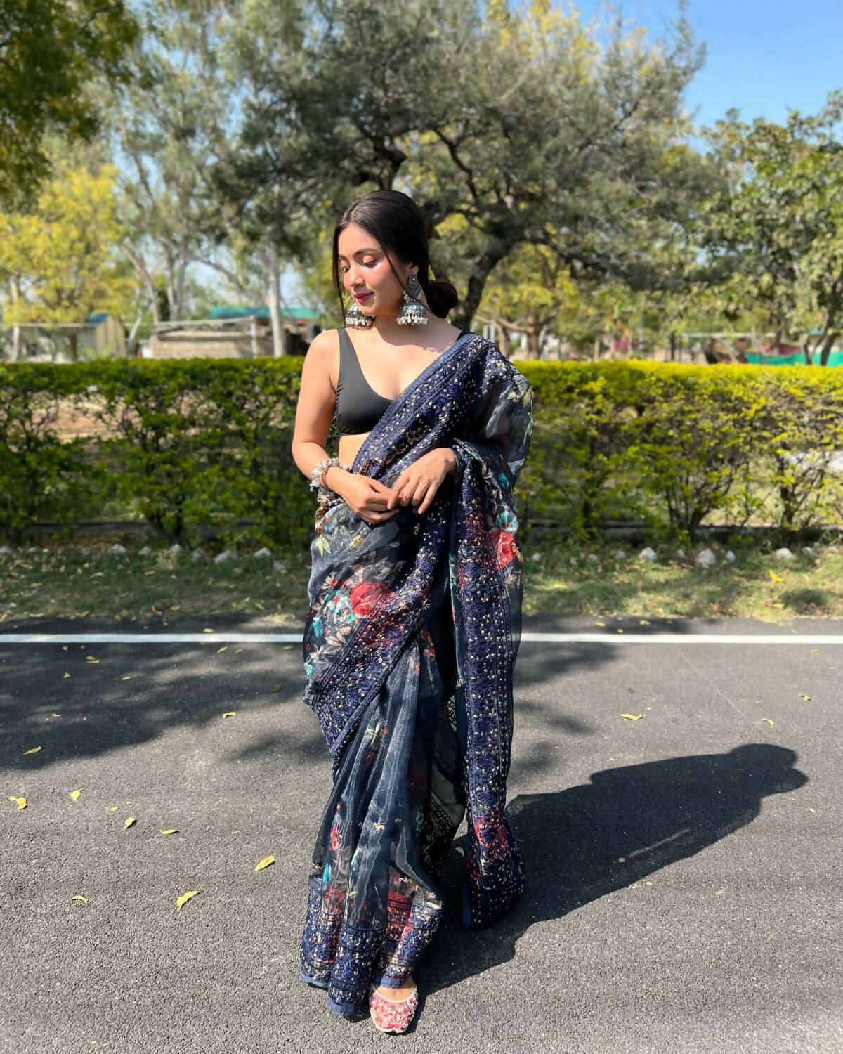 Vastrasky Navy Blue Organza Saree - Distacart