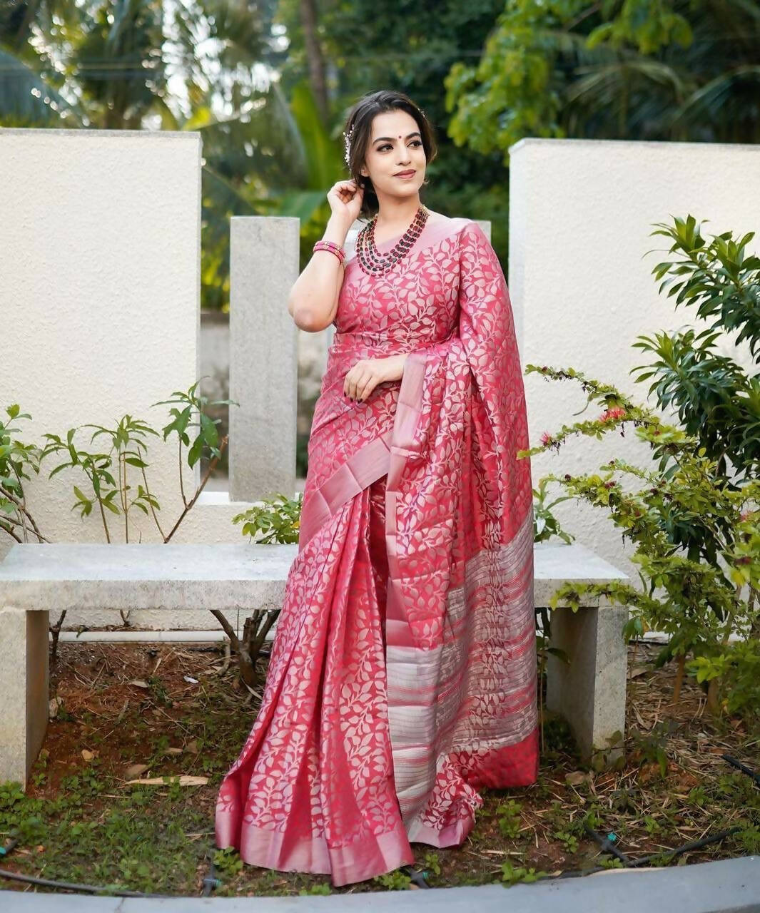 DEIANA'S Beautiful Golden Jari with New Design Soft Lichi Silk Saree - Pink - Distacart