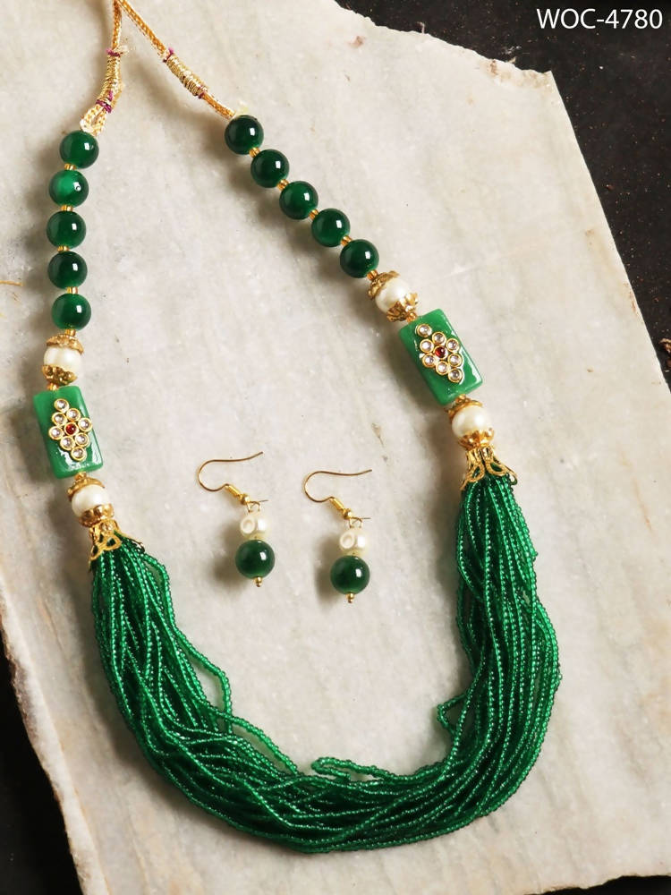 Mominos Fashion Johar Kamal Women's Green Beads Pearls Gold-Plated Jewellery Set