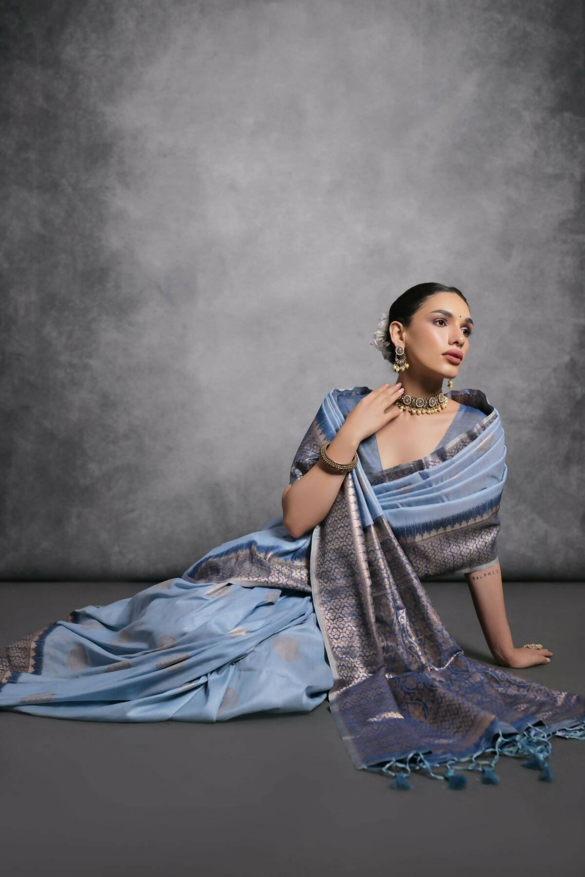 Vishnu Weaves Women's Blue Tussar Silk Zari Woven Saree with Blouse - Distacart