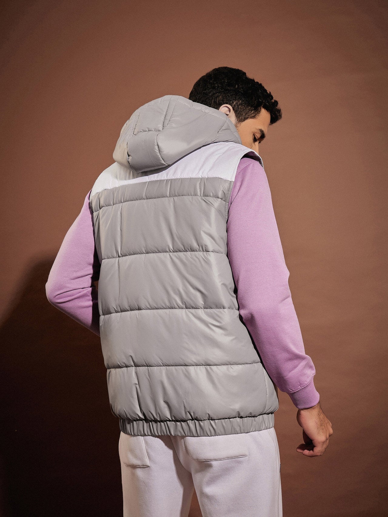 Lyush Men Grey & White ColorBlock Sleeveless Hoodie Jacket - Distacart