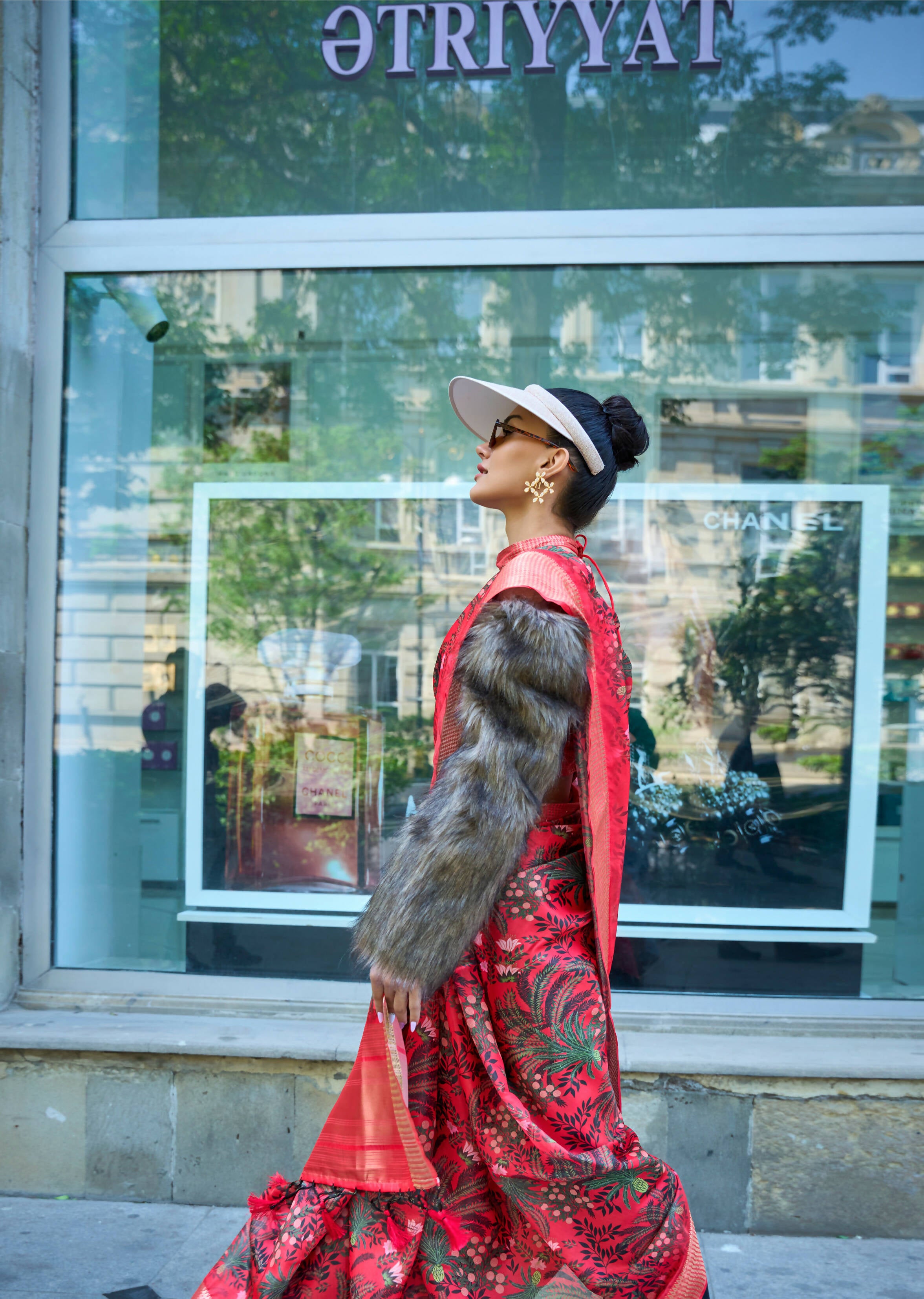 Pink Satin Organza Floral Woven Design Saree With Unstitched Blouse Piece - Klay's - Distacart