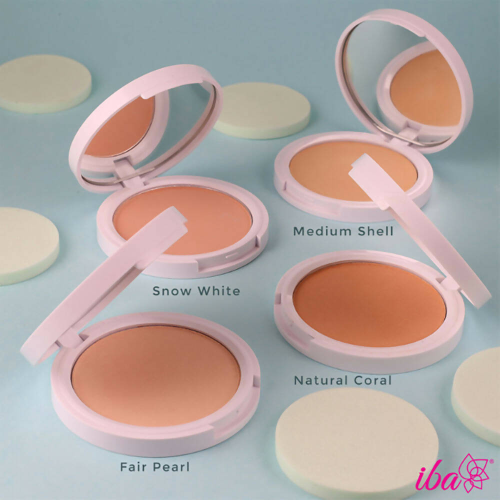 Iba Perfect Look Long Wear Mattifying Compact SPF 15 - Snow White - Distacart