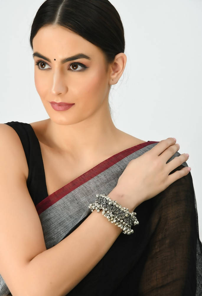 Mominos Fashion Kamal Johar Ghungroo Handcraft Bracelet