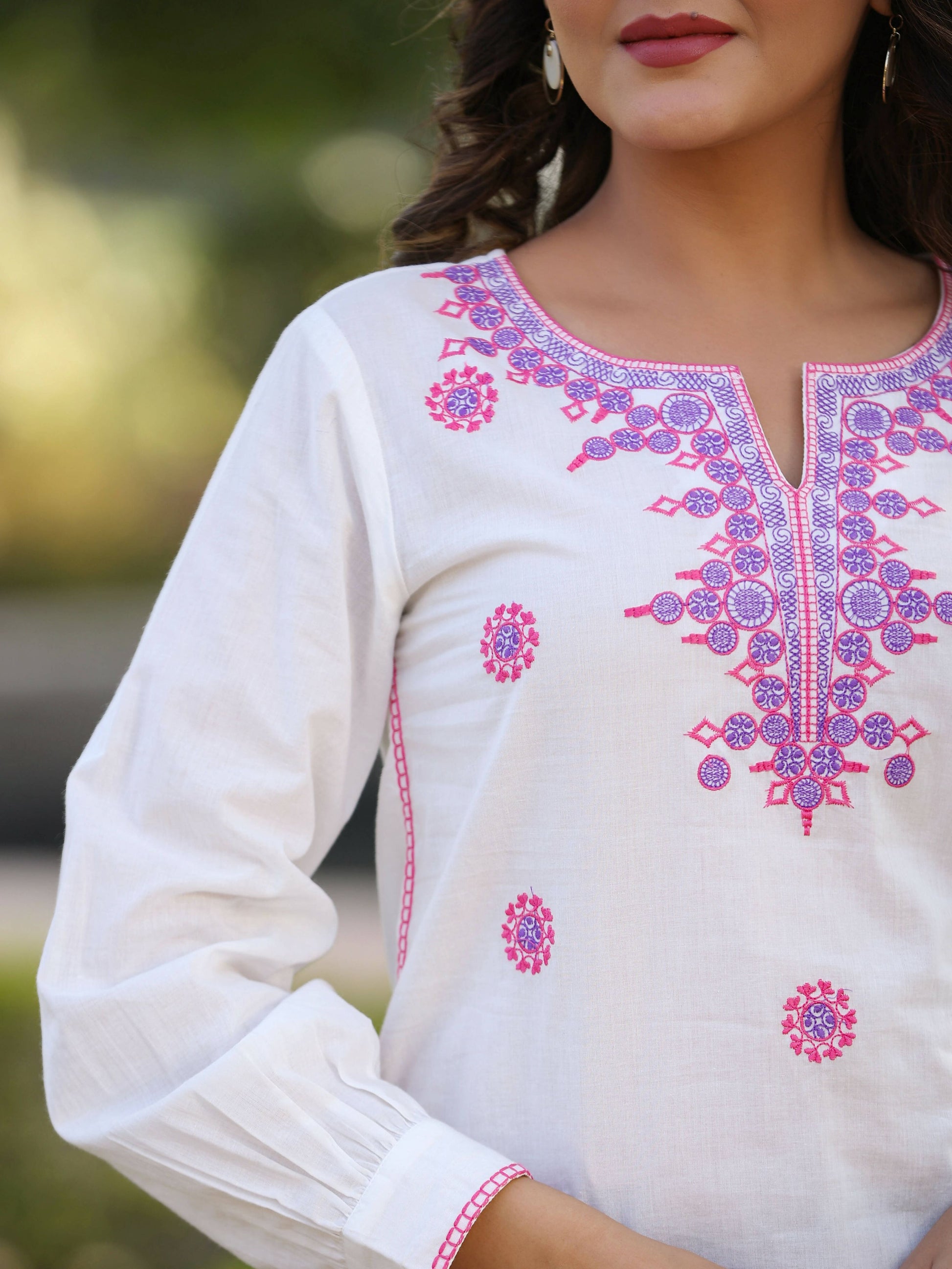 Juniper Women's Off-White Cambric Solid Embroidered Tunic - Distacart